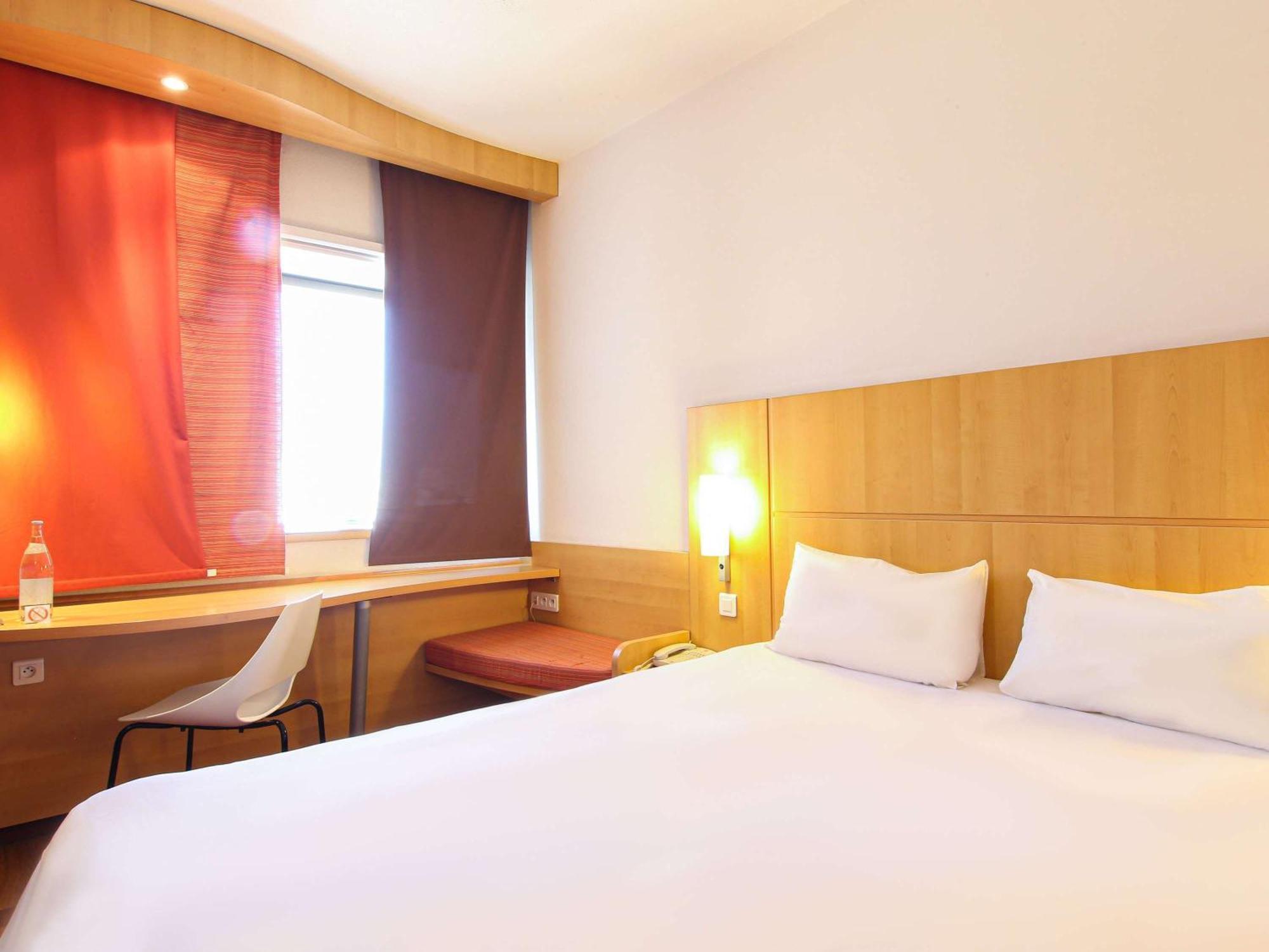 Ibis Hotel 3*